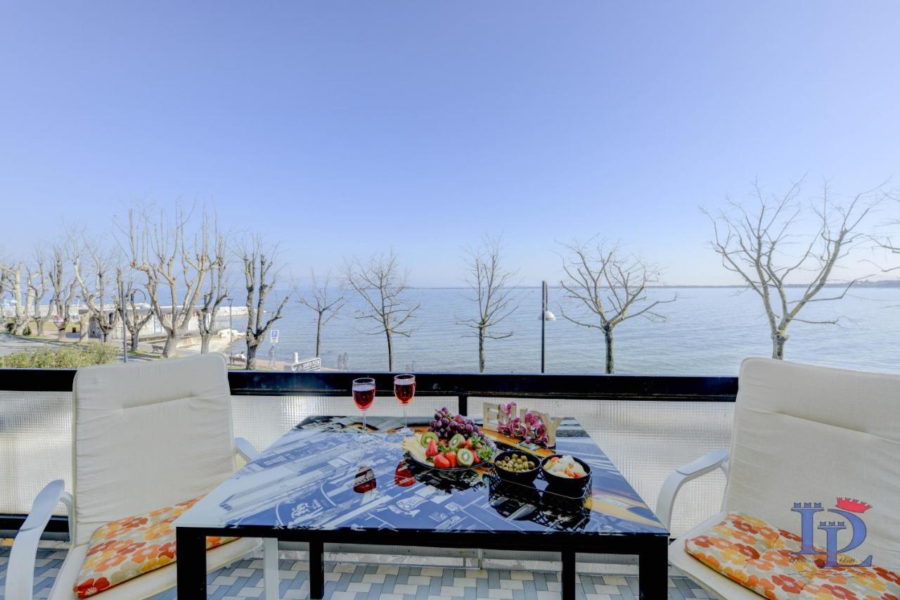 Desenzanoloft Official Partner Marriott Homes & Villas - Charming On The Lake Front Lake Desenzano del Garda Dış mekan fotoğraf