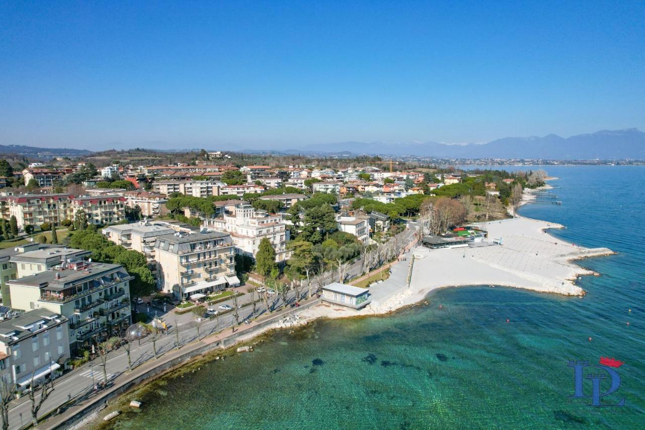Desenzanoloft Official Partner Marriott Homes & Villas - Charming On The Lake Front Lake Desenzano del Garda Dış mekan fotoğraf