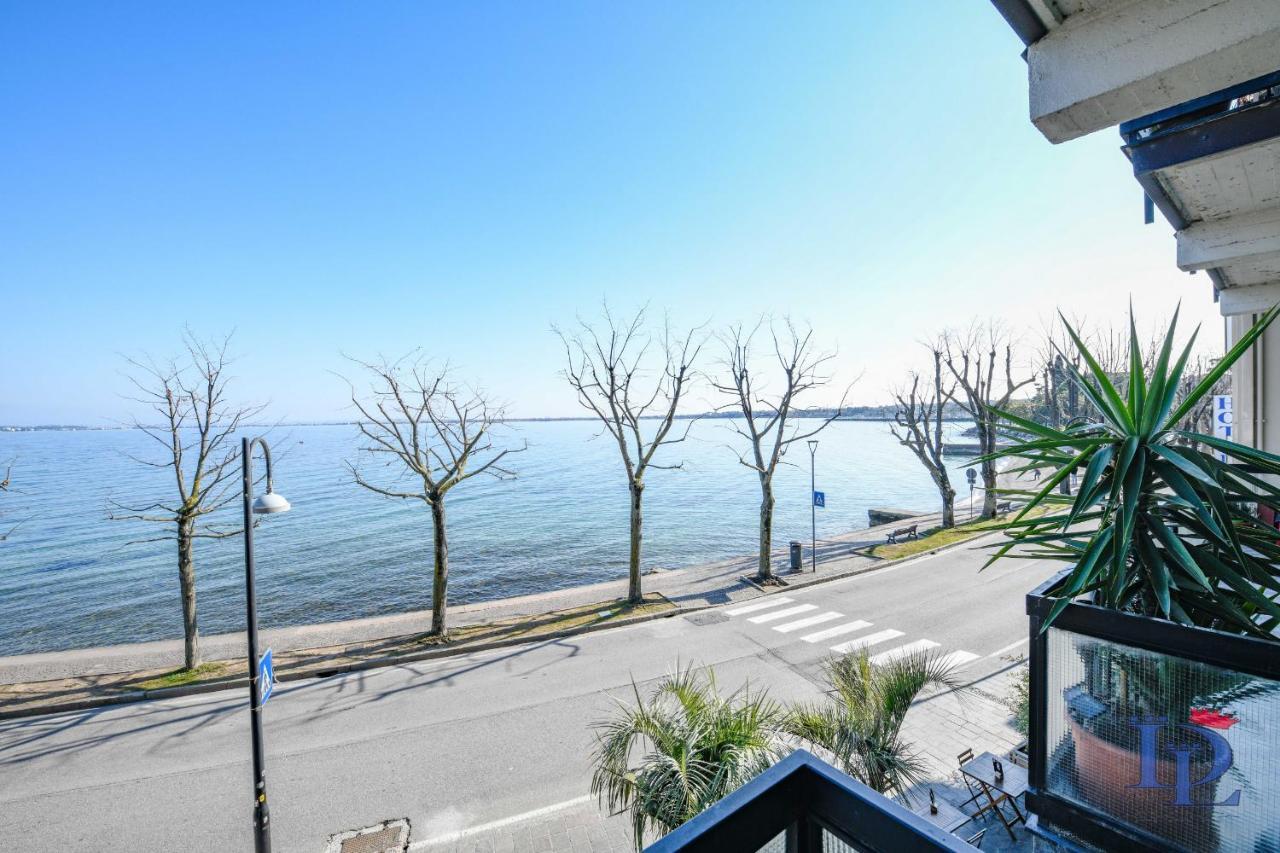 Desenzanoloft Official Partner Marriott Homes & Villas - Charming On The Lake Front Lake Desenzano del Garda Dış mekan fotoğraf